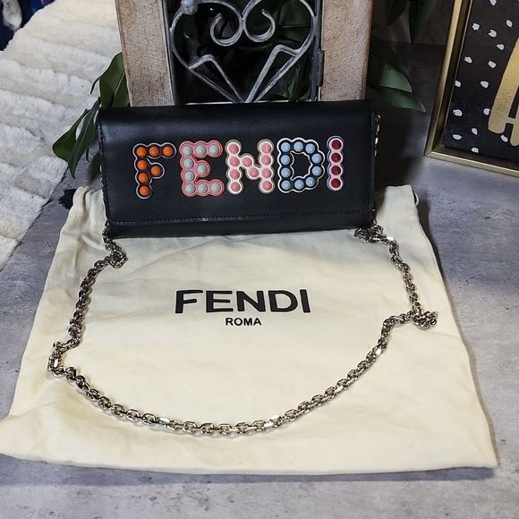 Fendi Mini studded crossbody bag/ wallet/ wristlet - Picture 2 of 14